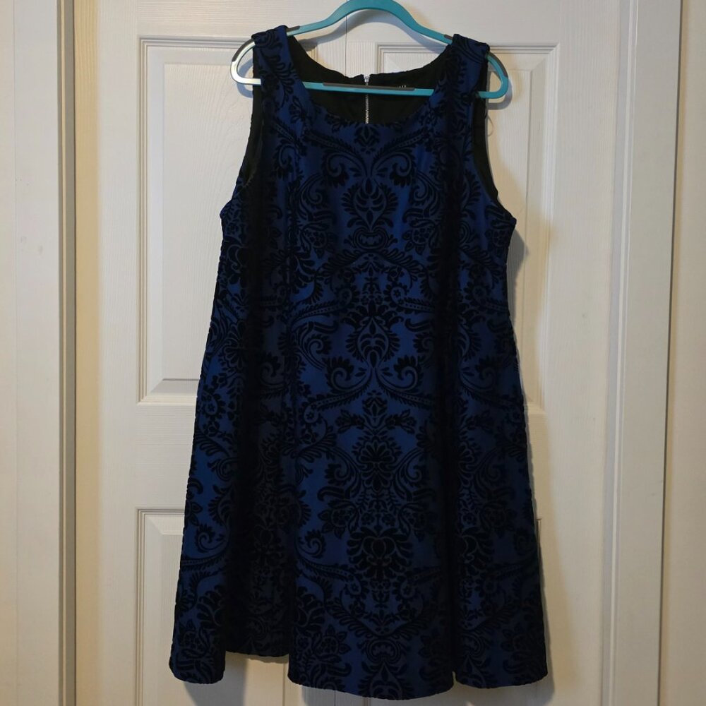 Royal Blue and Black Demask Dress with Pockets, size 22.